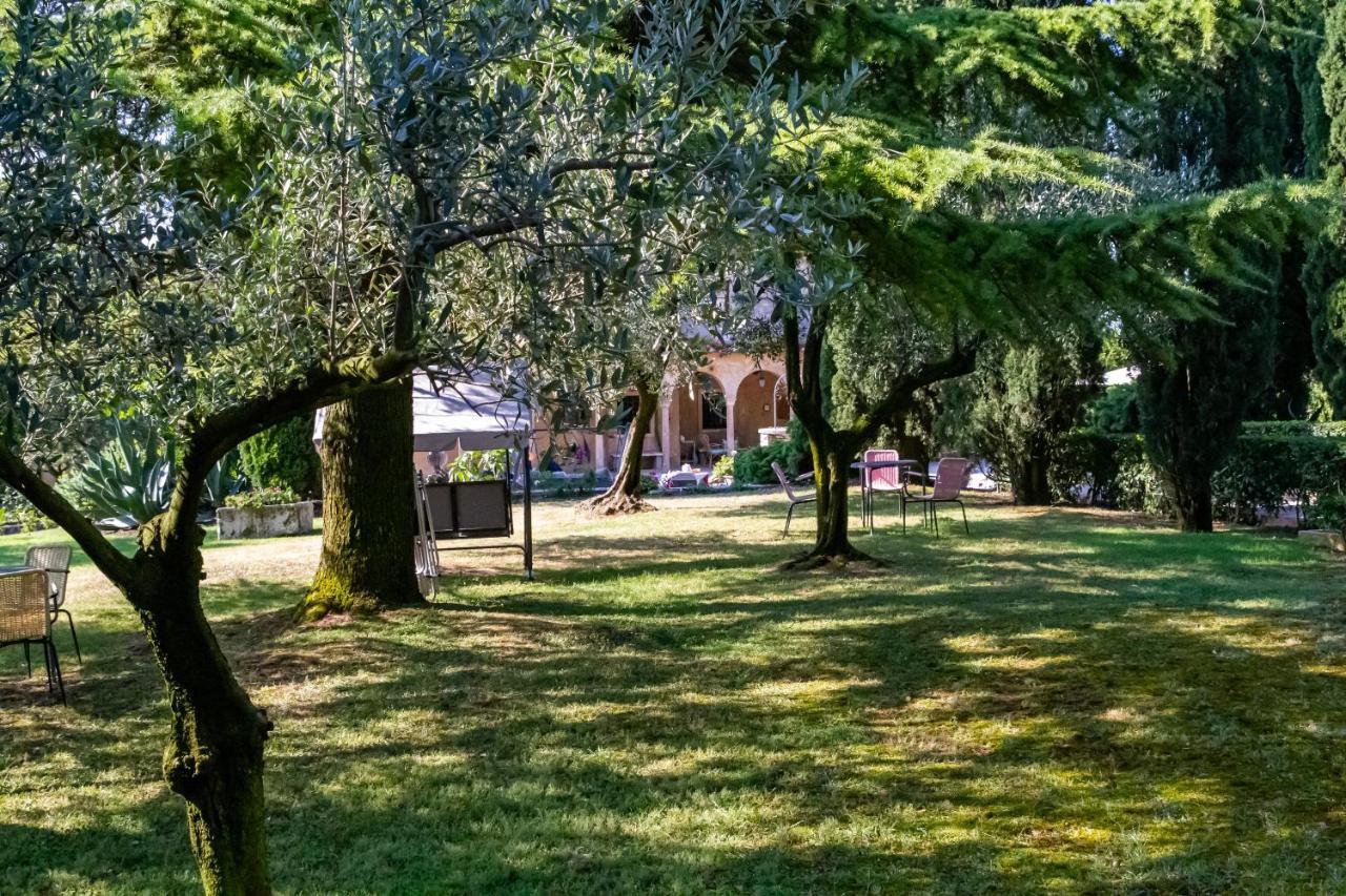 Suite Deluxe a Villa Paradiso Sirmione Exterior foto