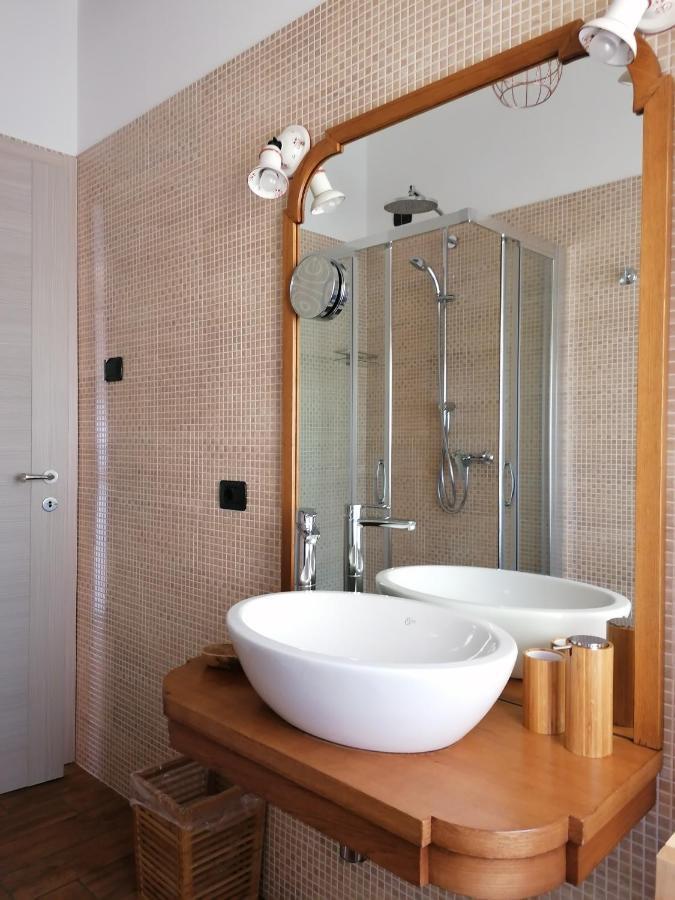 Suite Deluxe a Villa Paradiso Sirmione Exterior foto